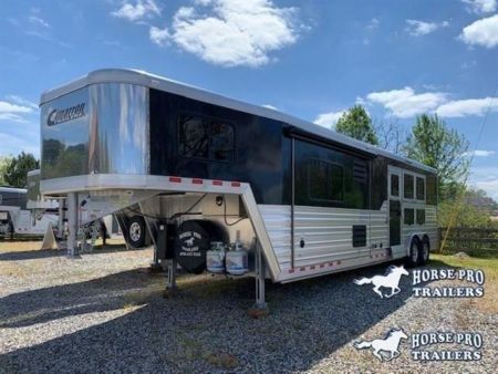 New 2027 Cimarron Trailers 3 Horse 13'6 Outback LQ Horse Trailer