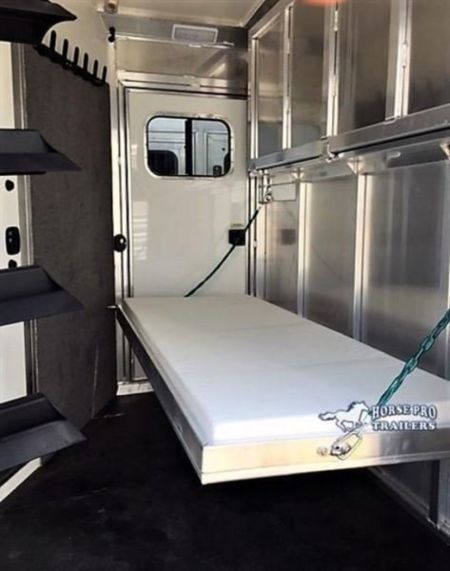 New 2027 Cimarron Trailers Lonestar Living Quarters Midtack Horse Trailer