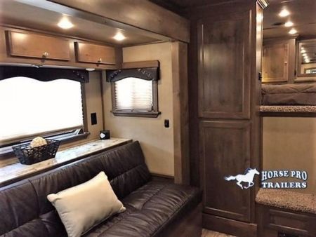 New 2027 Cimarron Trailers Lonestar Living Quarters Midtack Horse Trailer