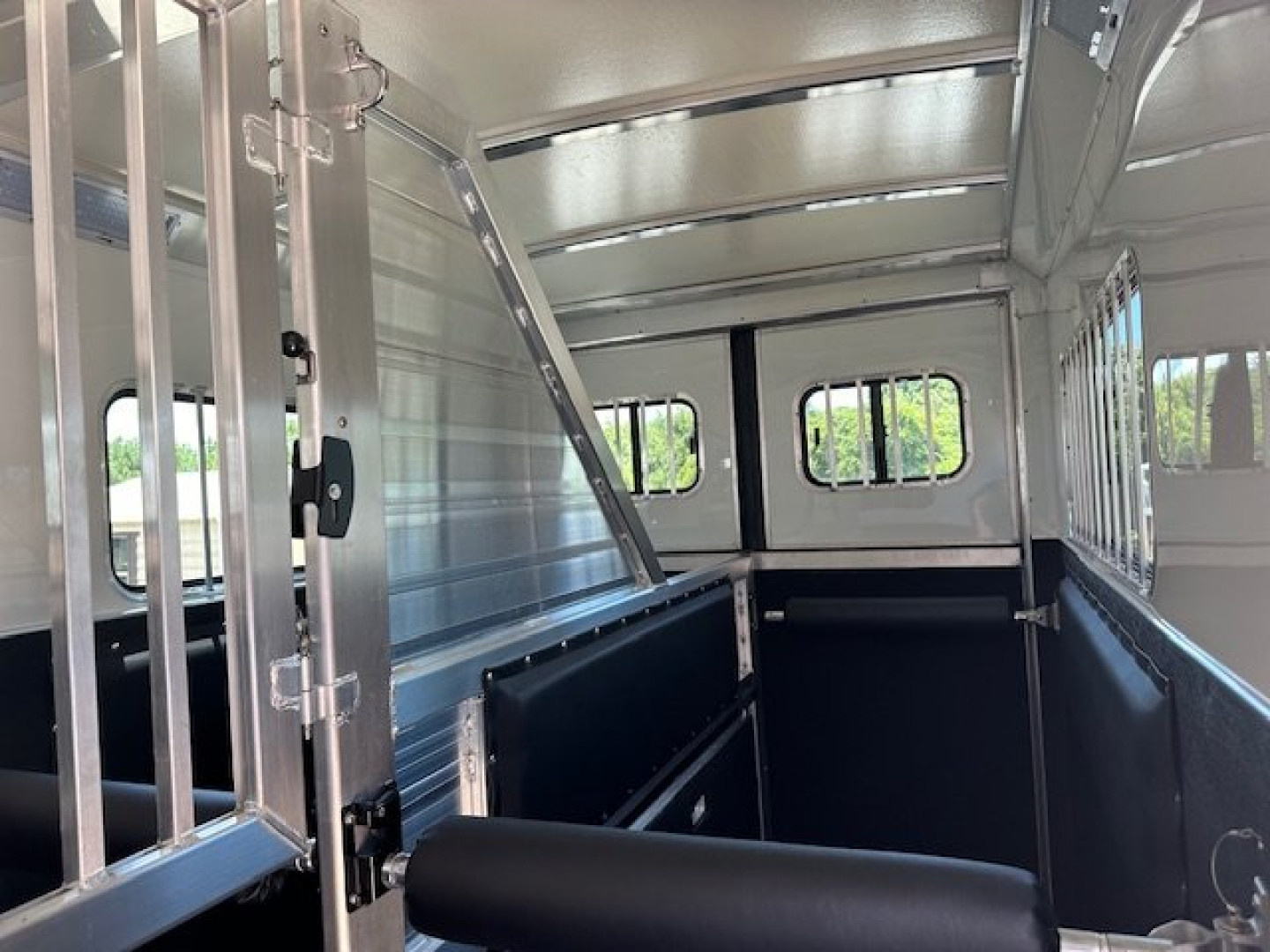 New 2027 Cimarron Trailers Norstar 2 Horse Side Ramp Horse Trailer