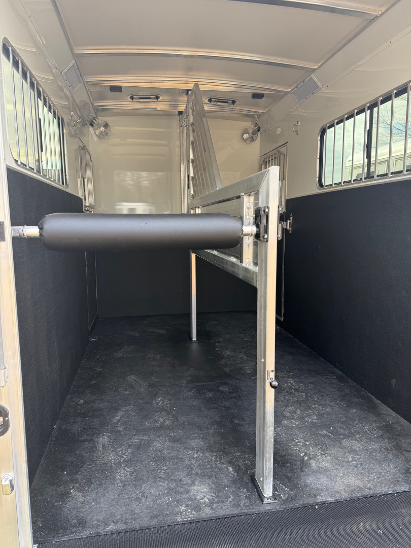 New 2026 CIMARRON TRAILERS Norstar 2 Horse Straight Load Bumper Pull Horse Trailer