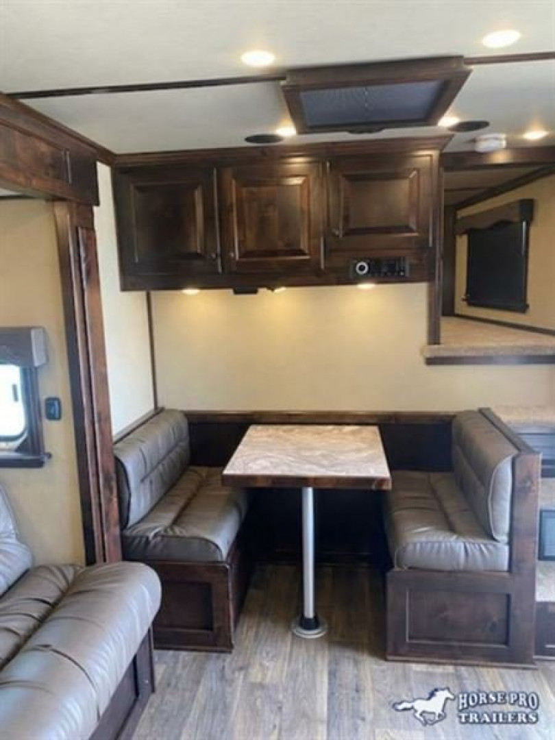 New 2025 CIMARRON TRAILERS Norstar 4 Horse Side Load 15'9 LQ Slideout Gener Horse Trailer