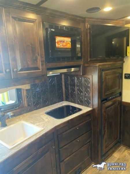 New 2025 CIMARRON TRAILERS Norstar 4 Horse Side Load 15'9 LQ Slideout Gener Horse Trailer