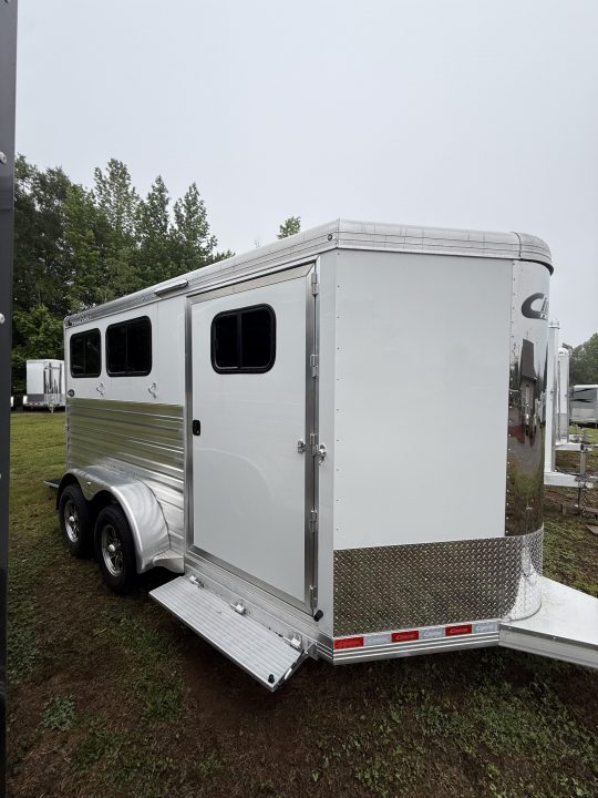 New 2026 Cimarron Trailers Norstar R.T.G. 2 Horse Slant Load BP 7'1 Tall w/Ramp Horse Trailer
