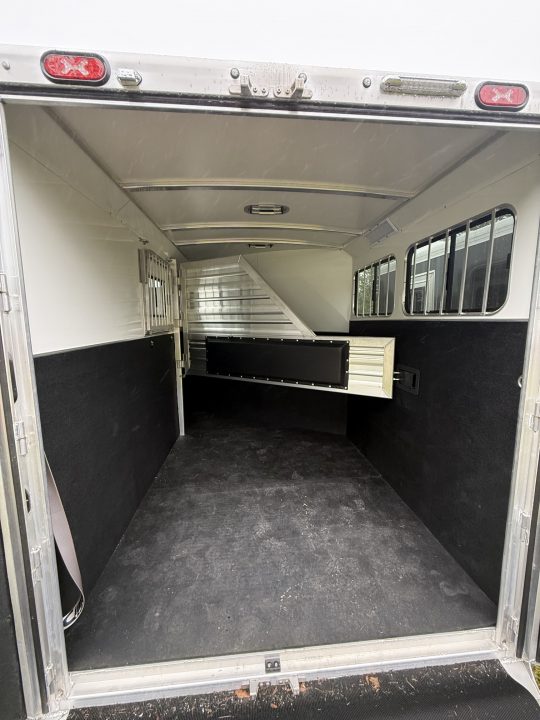 New 2026 Cimarron Trailers Norstar R.T.G. 2 Horse Slant Load BP 7'1 Tall w/Ramp Horse Trailer