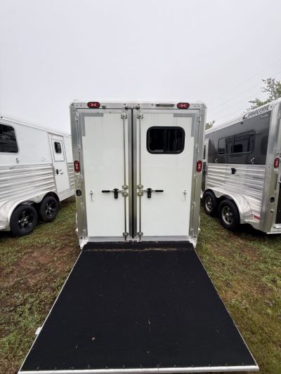 New 2026 Cimarron Trailers Norstar R.T.G. 2 Horse Slant Load BP 7'1 Tall w/Ramp Horse Trailer