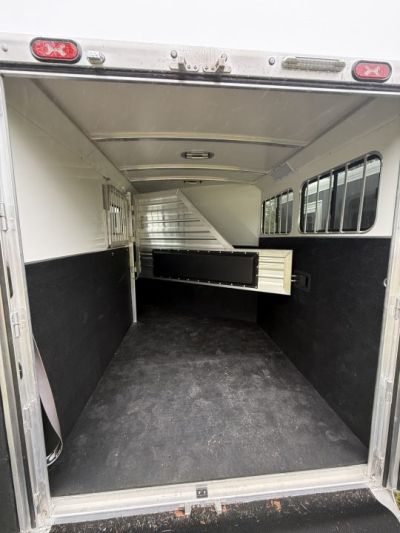 New 2026 Cimarron Trailers Norstar R.T.G. 2 Horse Slant Load BP 7'1 Tall w/Ramp Horse Trailer