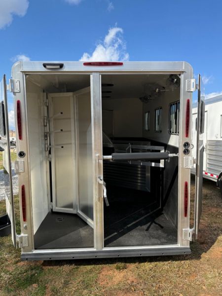 New 2025 Adam Excursion 3 Horse Slant Gooseneck Horse Trailer