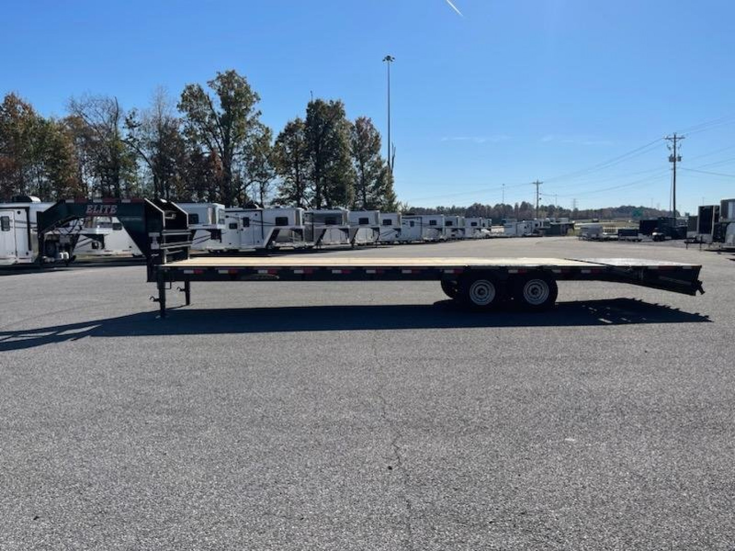 2025 Elite Trailers photo 5