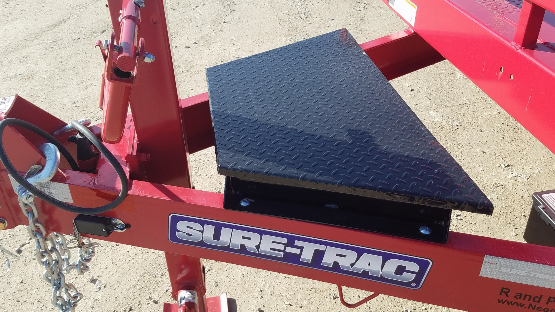 New 2024 Sure-Trac 8.5 x 22 (20+2) Full-Width Equipment Trailer Equipment Trailer
