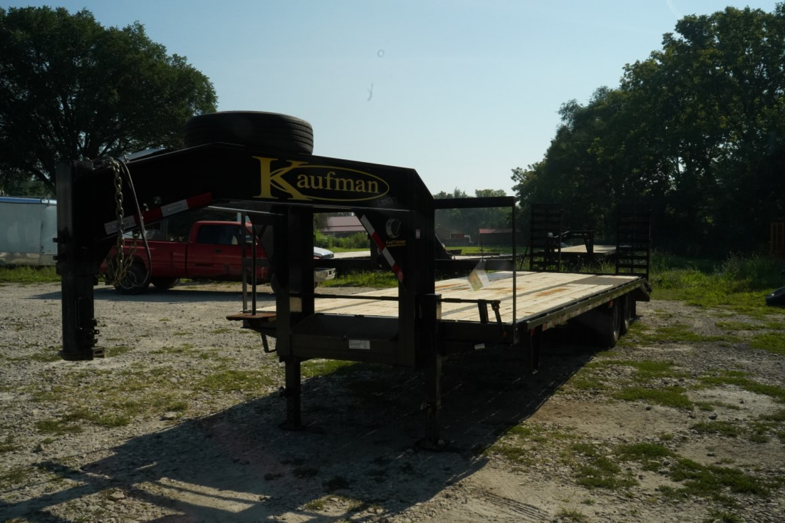 Used 2023 Kaufman Trailers 25+5 Gooseneck Deckover Trailer
