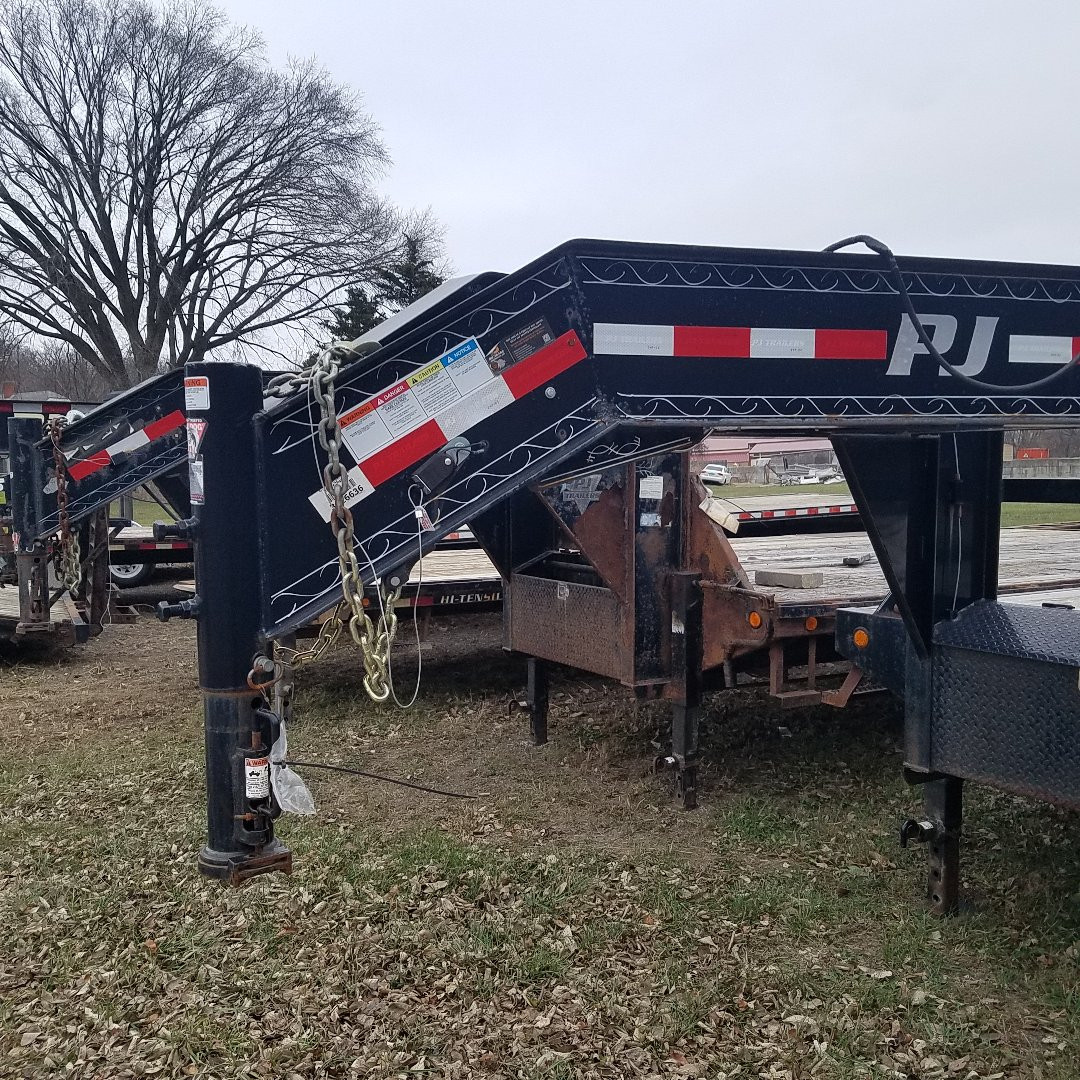 Used 2018 PJ Trailers 8.5 x 27+5 Deckover Gooseneck 20K Equipment Trailer