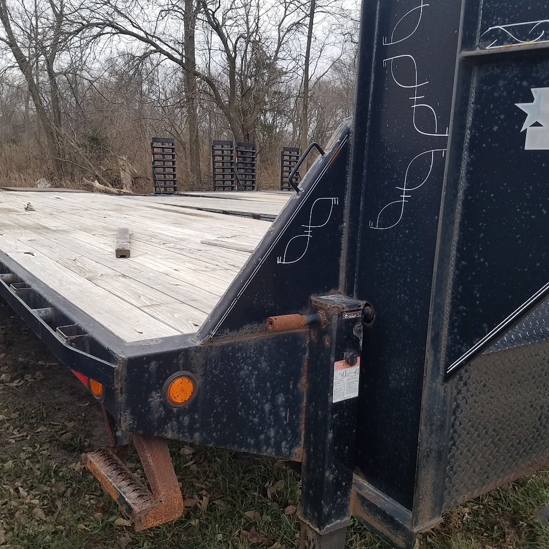 Used 2018 PJ Trailers 8.5 x 27+5 Deckover Gooseneck 20K Equipment Trailer