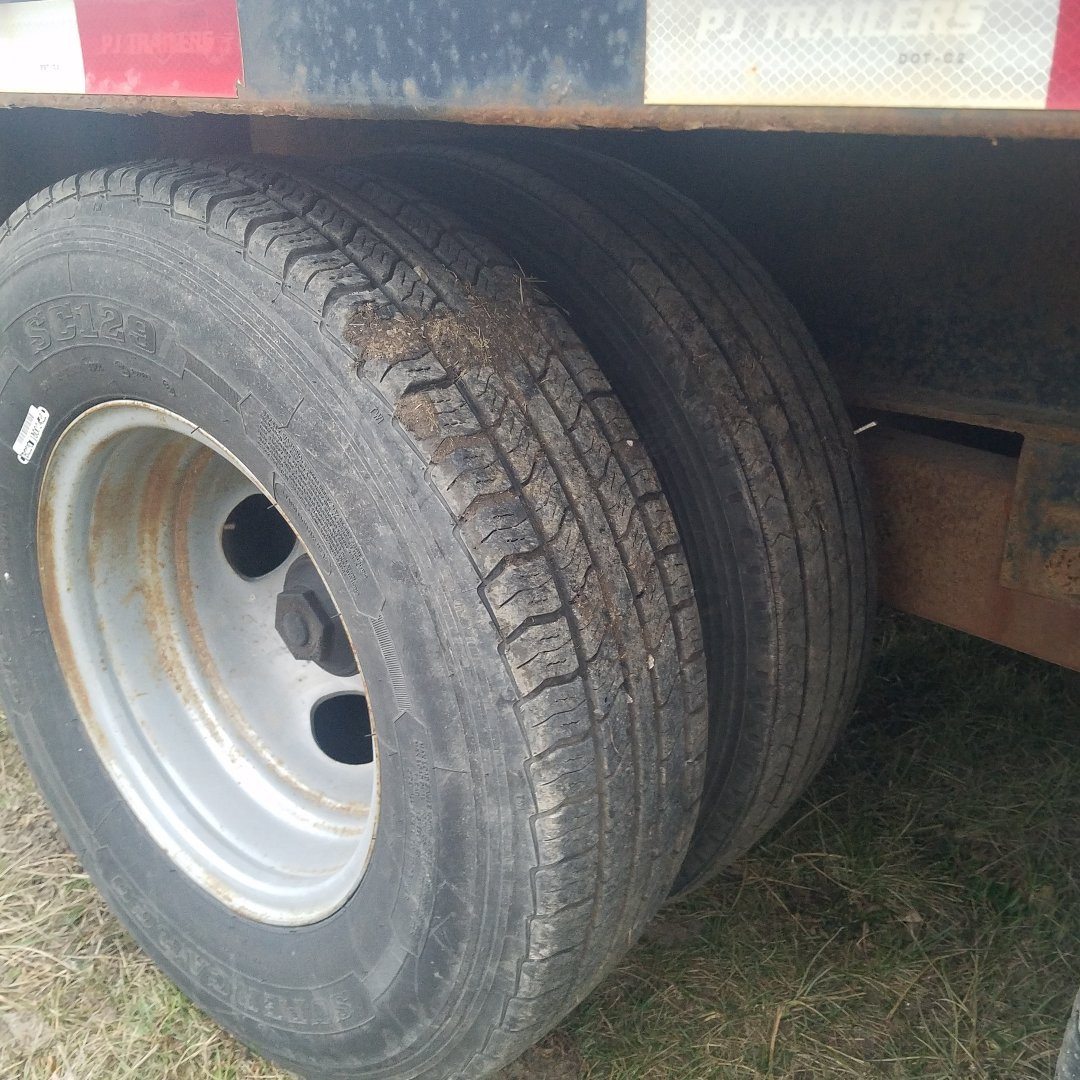 Used 2018 PJ Trailers 8.5 x 27+5 Deckover Gooseneck 20K Equipment Trailer