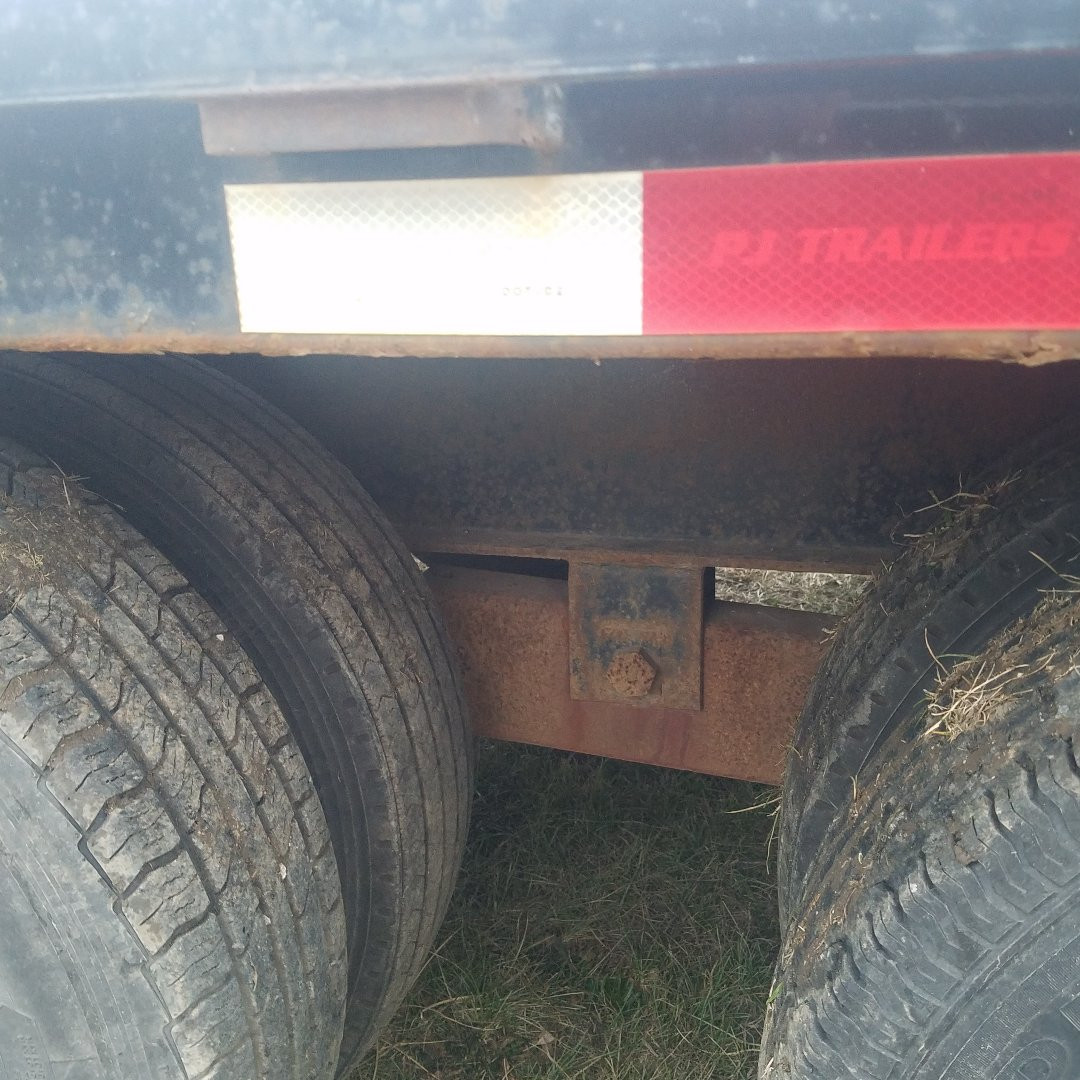 Used 2018 PJ Trailers 8.5 x 27+5 Deckover Gooseneck 20K Equipment Trailer