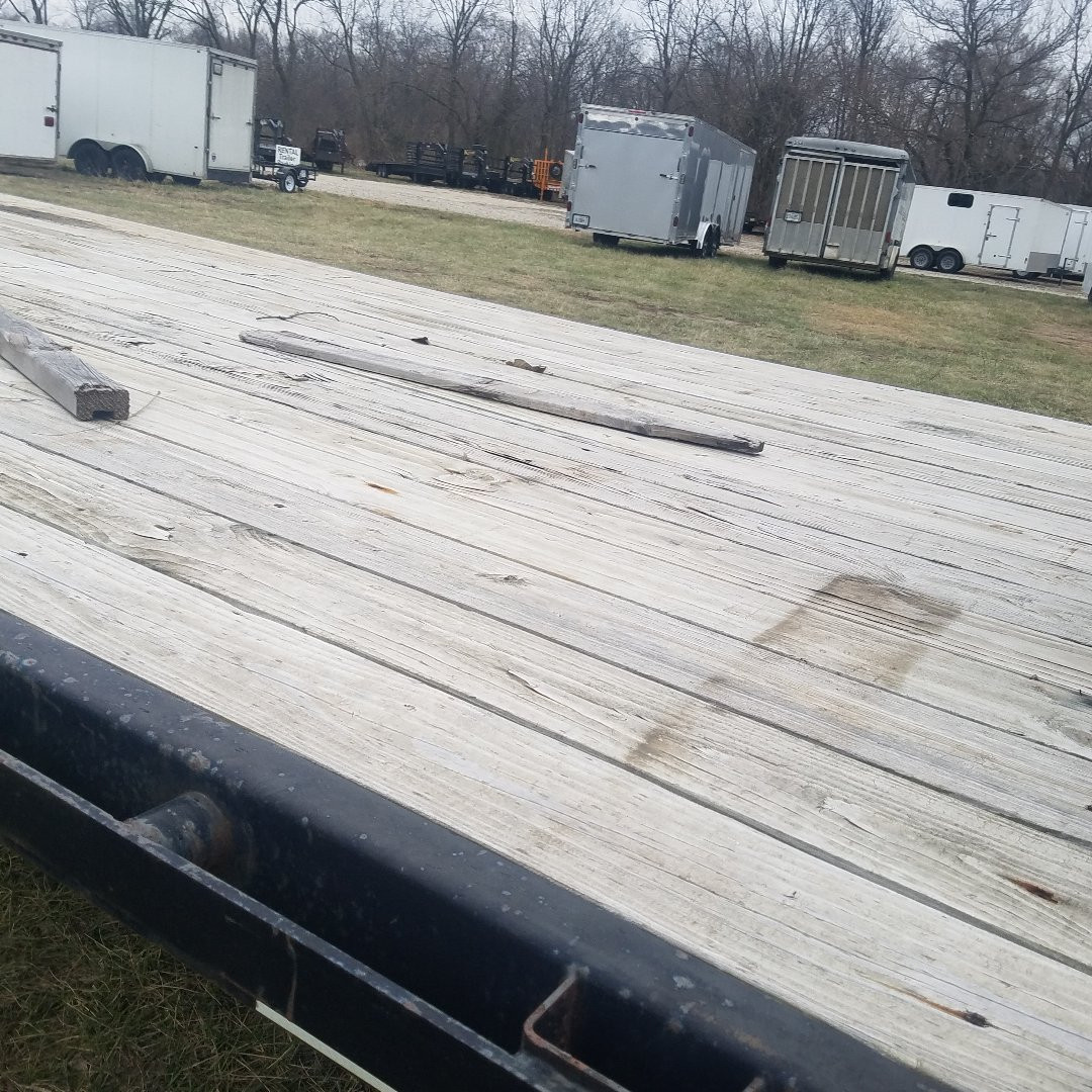 Used 2018 PJ Trailers 8.5 x 27+5 Deckover Gooseneck 20K Equipment Trailer