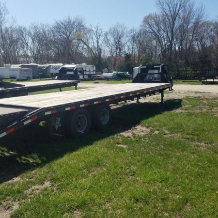 Used 2018 PJ Trailers 8.5 x 27+5 Deckover Gooseneck 20K Equipment Trailer