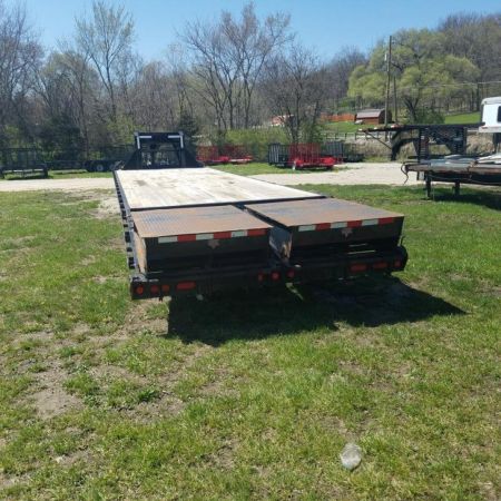 Used 2018 PJ Trailers 8.5 x 27+5 Deckover Gooseneck 20K Equipment Trailer