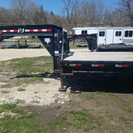 Used 2018 PJ Trailers 8.5 x 27+5 Deckover Gooseneck 20K Equipment Trailer