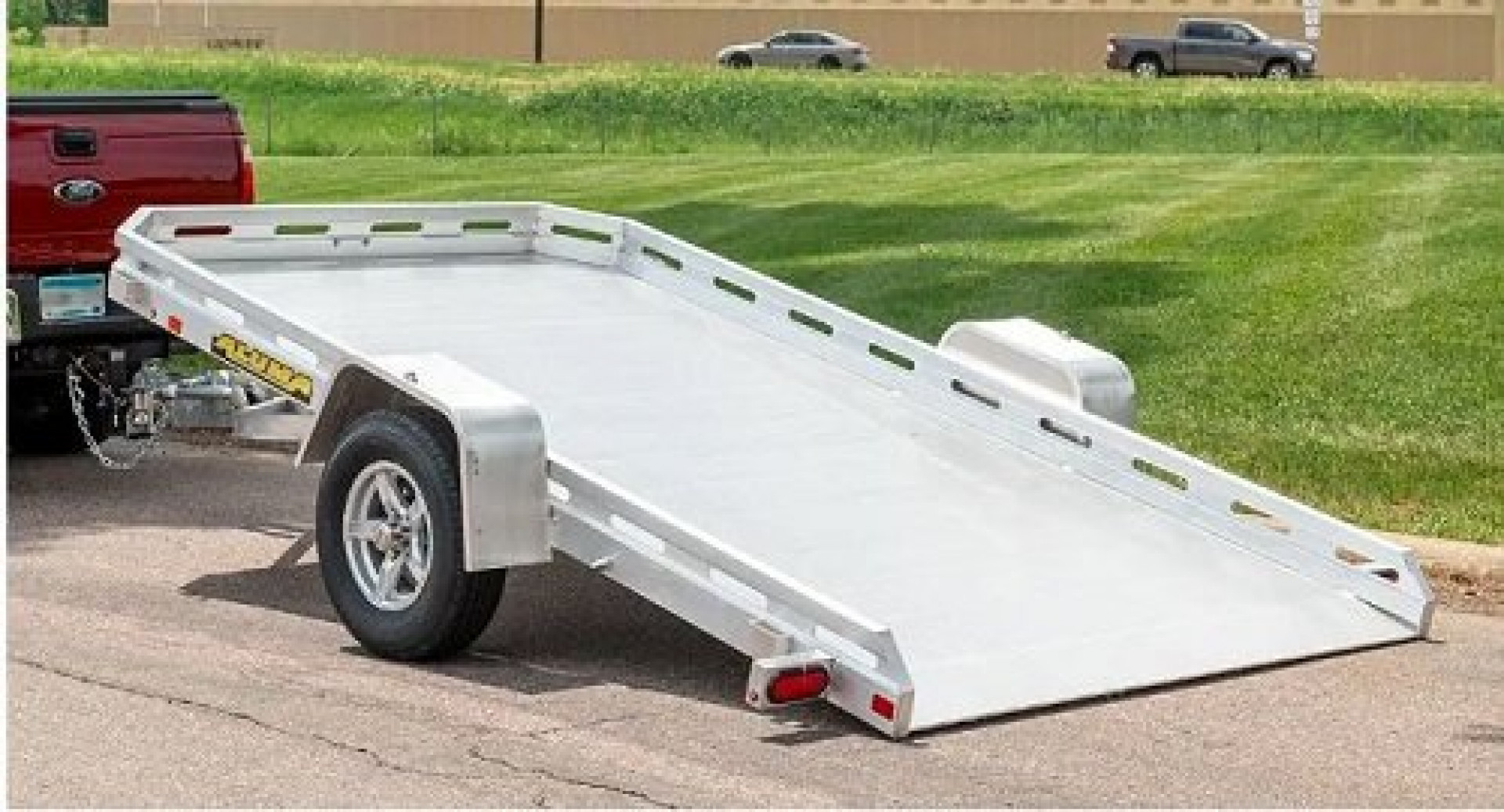 New 2025 ALUMA 7712H-TILT-S Utility Trailer