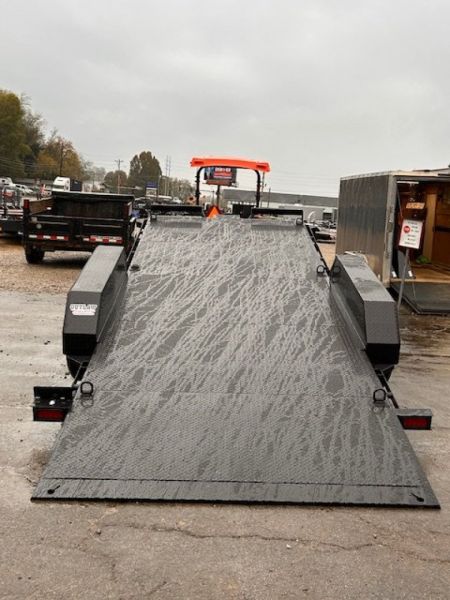 New 2025 Hawke Trailers 20' Full Hydraulic Tilt 10K