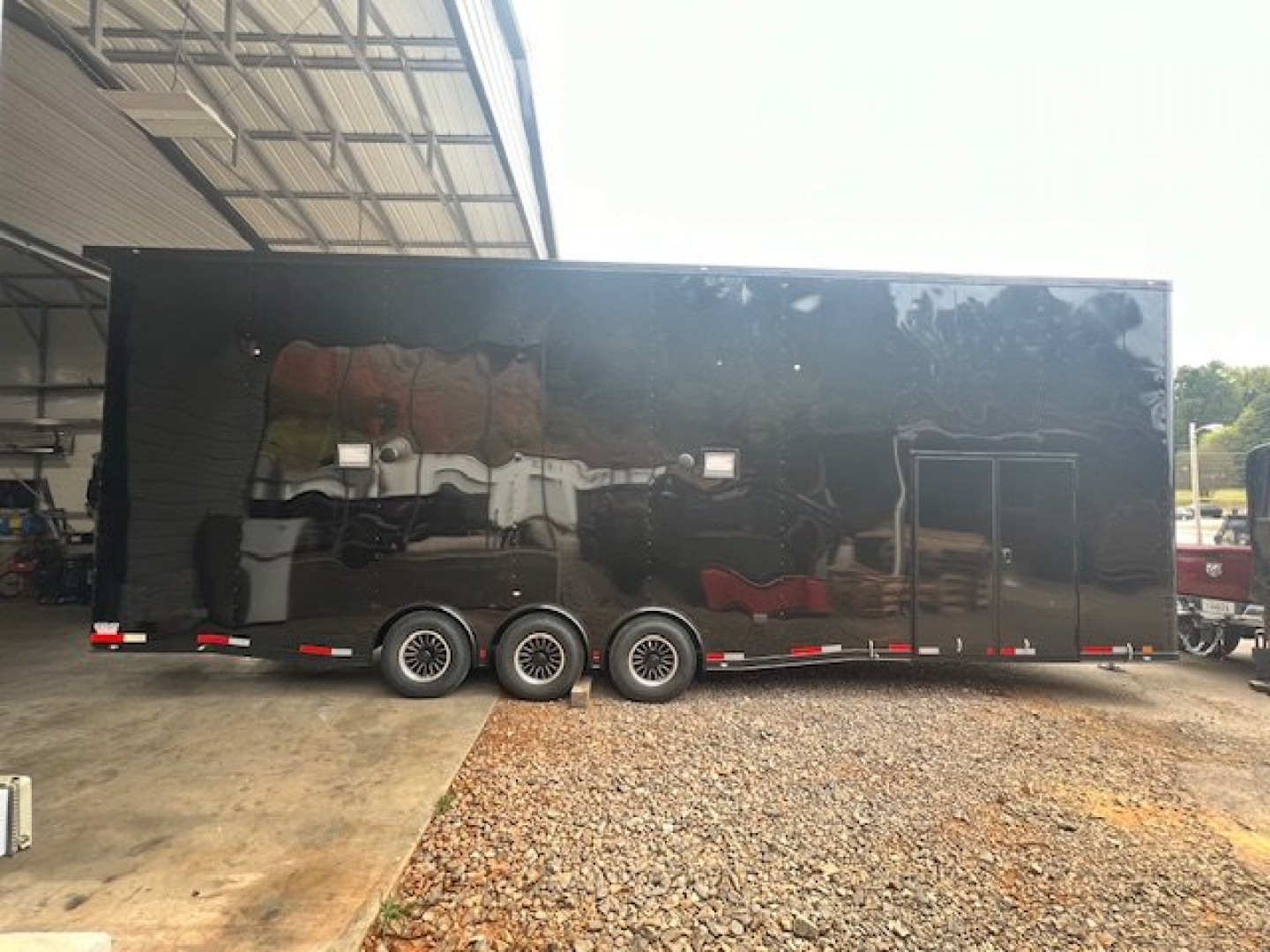 New 2025 Outlaw Trailers 8.5x32 Stacker Race Trailer Car / Racing Trailer