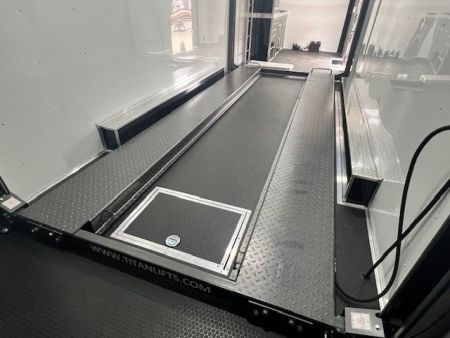 New 2025 Outlaw Trailers 8.5x32 Stacker Race Trailer Car / Racing Trailer