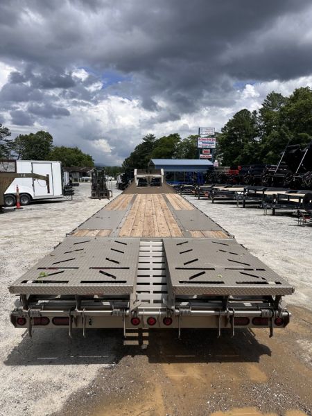 New 2025 Iron Bull FLG0232102 SNIPER SERIES Flatbed Trailer / 102" WIDE X 32' LONG / RAMPAGE RAMPS / 2-10,000# ELECTRIC BRAKE AXLES / HYDRAULIC JACKS / ENGINEERED I-BEAM FRAME / 2- SIDE MOUNT TOOLBOXES / WINCH PLATE