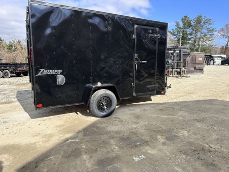 New 2025 HOMESTEADER TRAILER / INTREPID SERIES / 6' WIDE X 12' LONG / 6'6" INTERIOR HEIGHT / BLACK .030 ALUMINUM W/ BLACK OUT PKG / 32" SIDE DOOR W/ RV LOCK / RAMP REAR DOOR / 4-D RINGS / 16" O/C WALL POST
