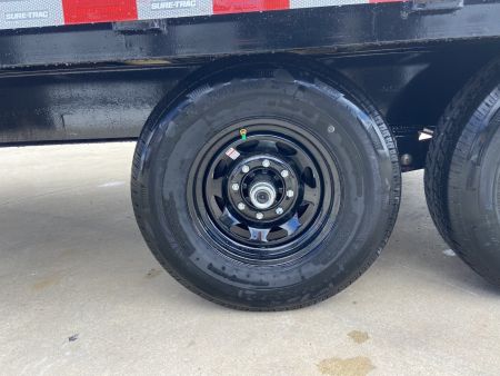 New Sure-Trac 20' (+4) Beavertail Deckover Trailer