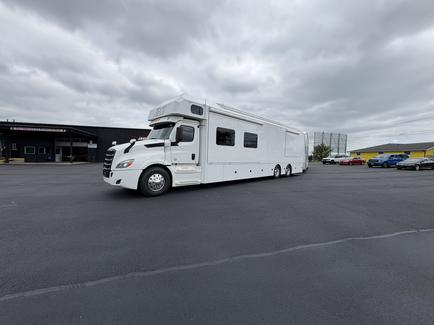 Used JDCC 46ft Motorhome 2 Bath