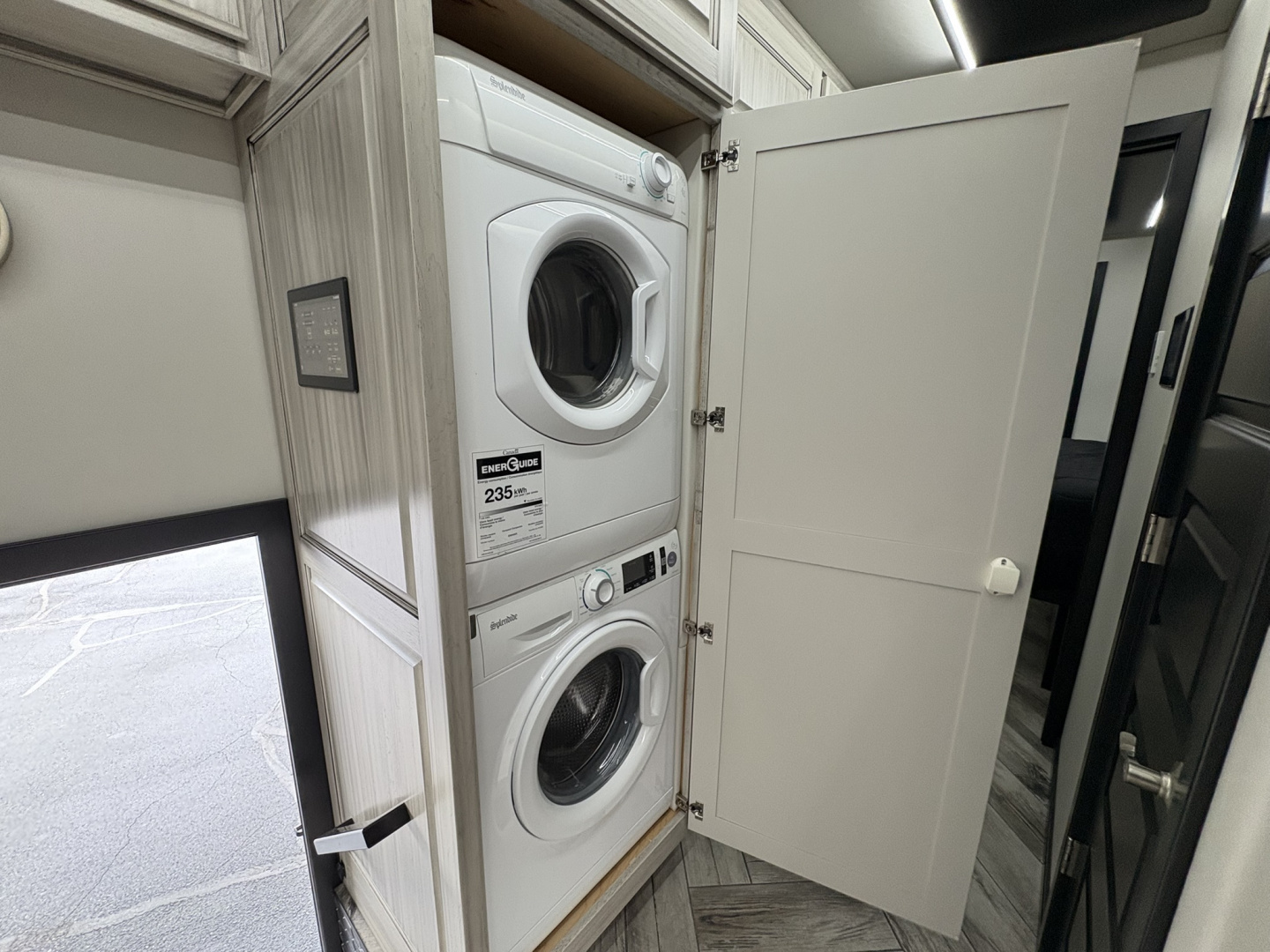 Used JDCC 46ft Motorhome 2 Bath