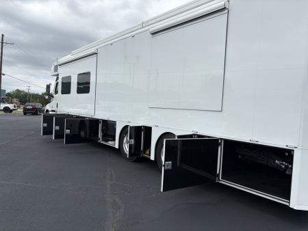 Used JDCC 46ft Motorhome 2 Bath