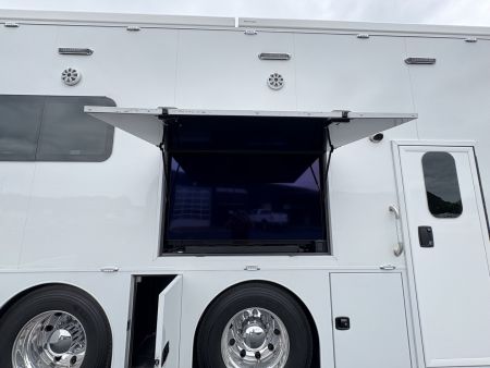 Used JDCC 46ft Motorhome 2 Bath
