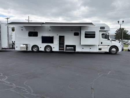 Used JDCC 46ft Motorhome 2 Bath