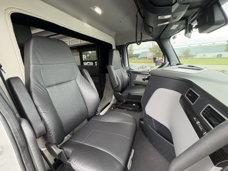 Used JDCC 46ft Motorhome 2 Bath