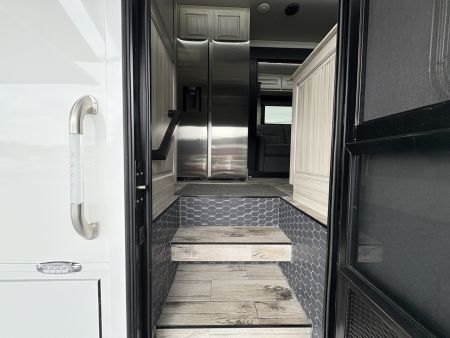 Used JDCC 46ft Motorhome 2 Bath