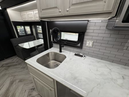 Used JDCC 46ft Motorhome 2 Bath