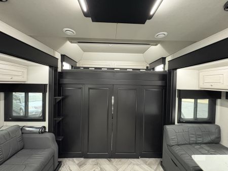 Used JDCC 46ft Motorhome 2 Bath