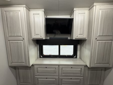 Used JDCC 46ft Motorhome 2 Bath