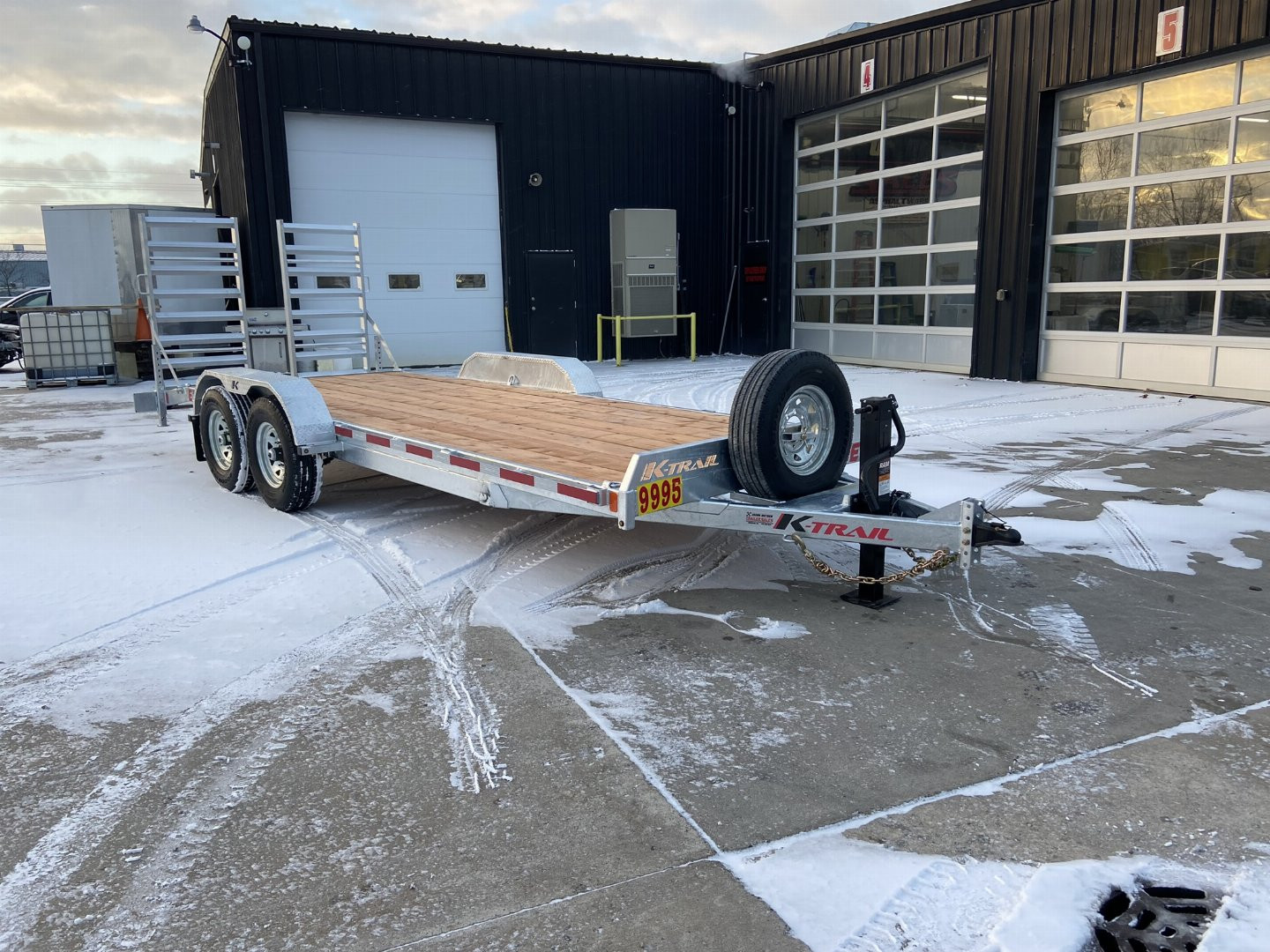 New 2025 K-Trail CH20-14K Equipment Trailer 18+2