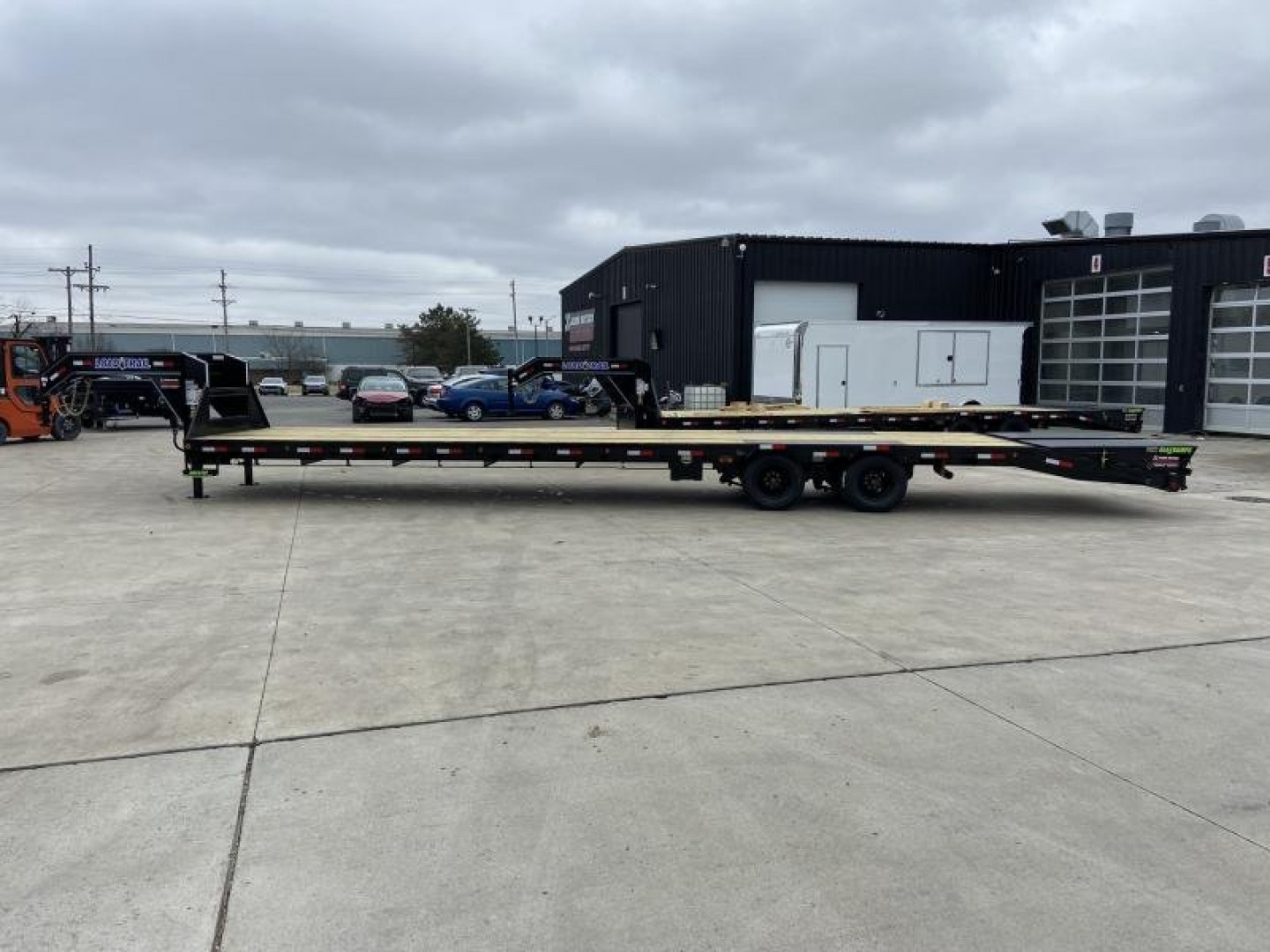 New 2023 Load Trail GP 8.5x40 Low Pro Gooseneck Deckover Trailer