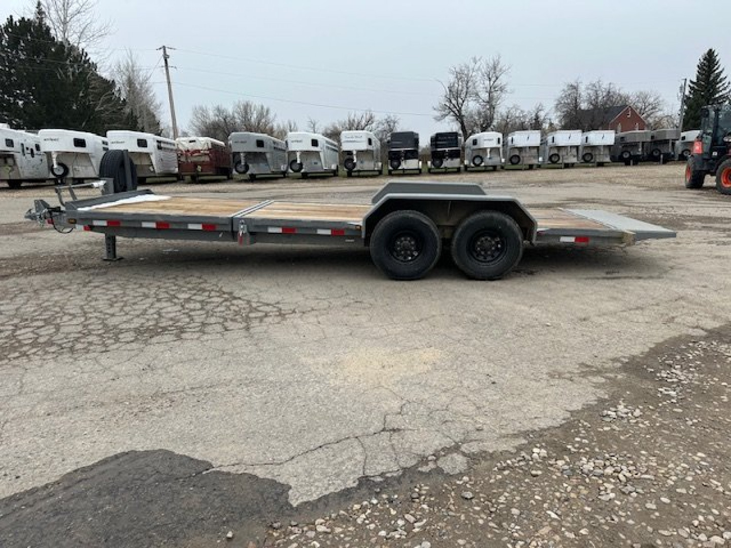 New 2025 Titan Trailer 22' Tilt