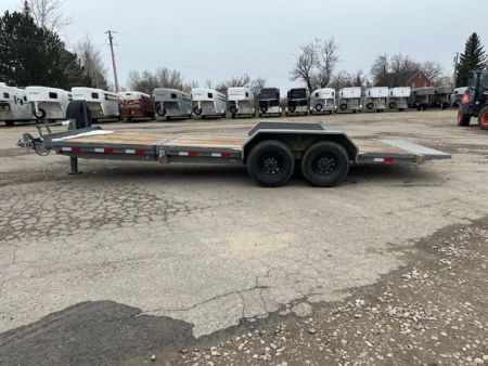 New 2025 Titan Trailer 22' Tilt