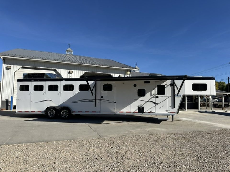 New 2024 Trails West 36' Classic 5 Horse 12x12 LQ w/ Slide Out