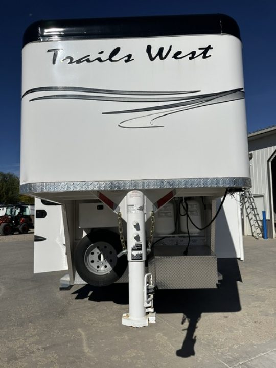 New 2024 Trails West 36' Classic 5 Horse 12x12 LQ w/ Slide Out
