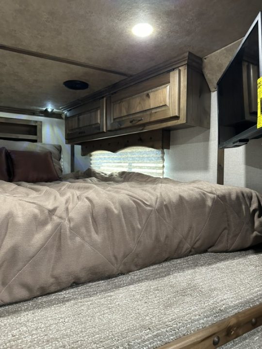 New 2024 Trails West 36' Classic 5 Horse 12x12 LQ w/ Slide Out