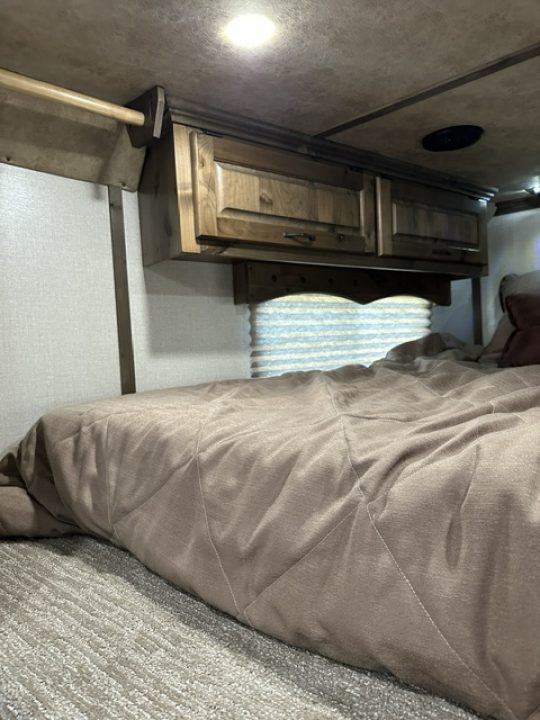 New 2024 Trails West 36' Classic 5 Horse 12x12 LQ w/ Slide Out