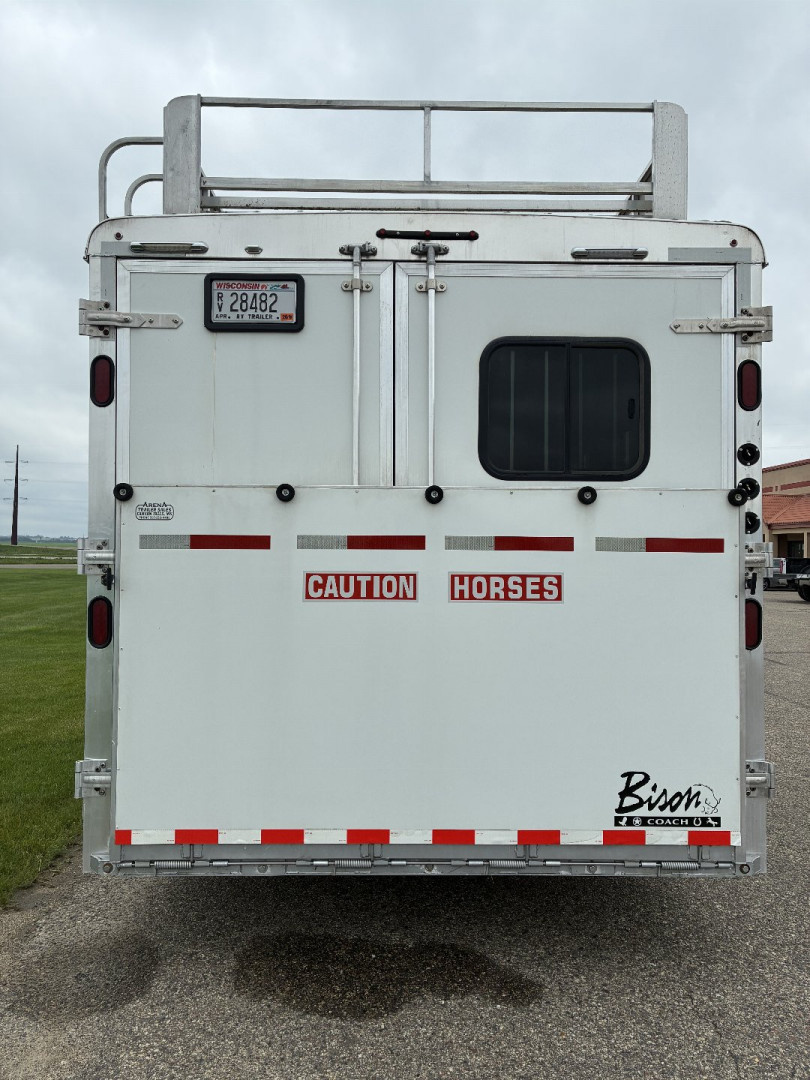 Used 2015 Bison 4H 15' LQHorse Trailer