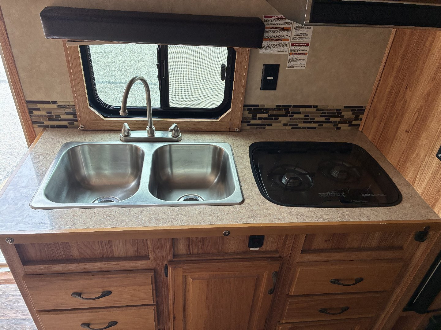 Used 2015 Bison 4H 15' LQHorse Trailer